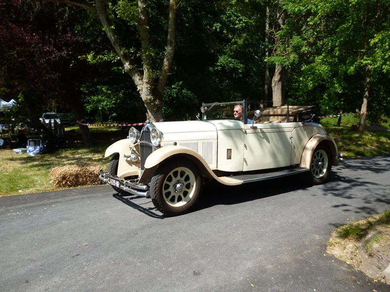 Rare Delahaye présente au rassemblement Les Doyennes d'Anchin en 2023 à Pecquencourt (59).